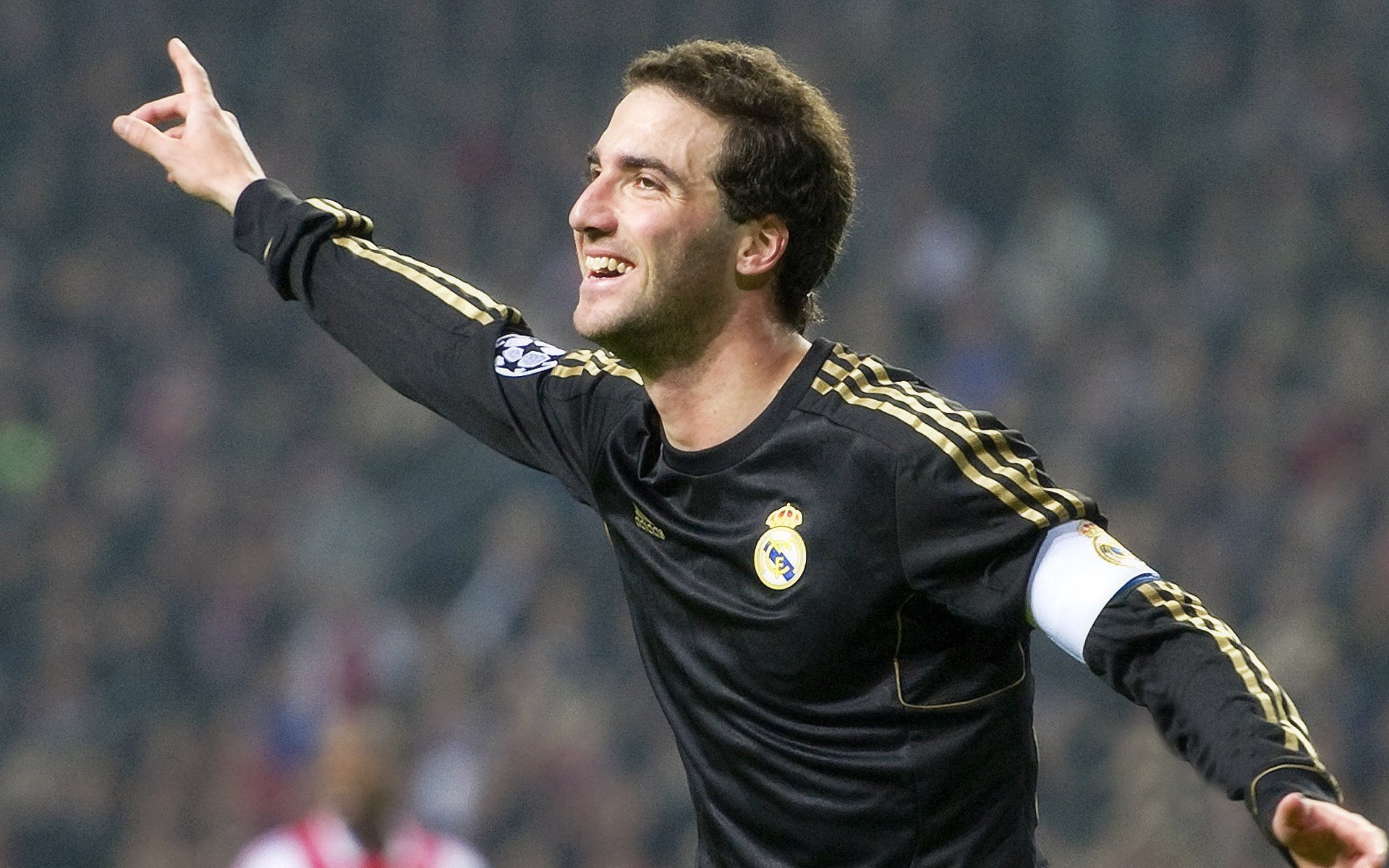 未来联盟：虚拟观赛、AR互动塑造新篮球体验，未来lol